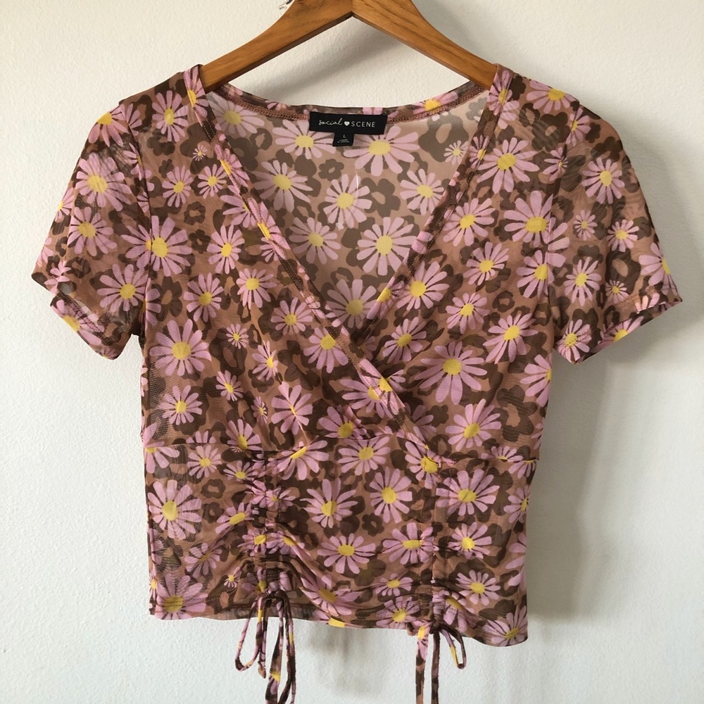 Groovy Flower Power Top Sz L